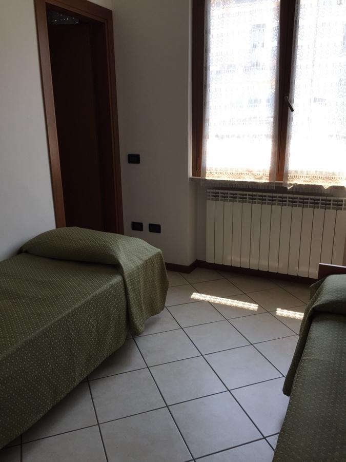 Casa Regina Apartment Десенцано дел Гарда Екстериор снимка